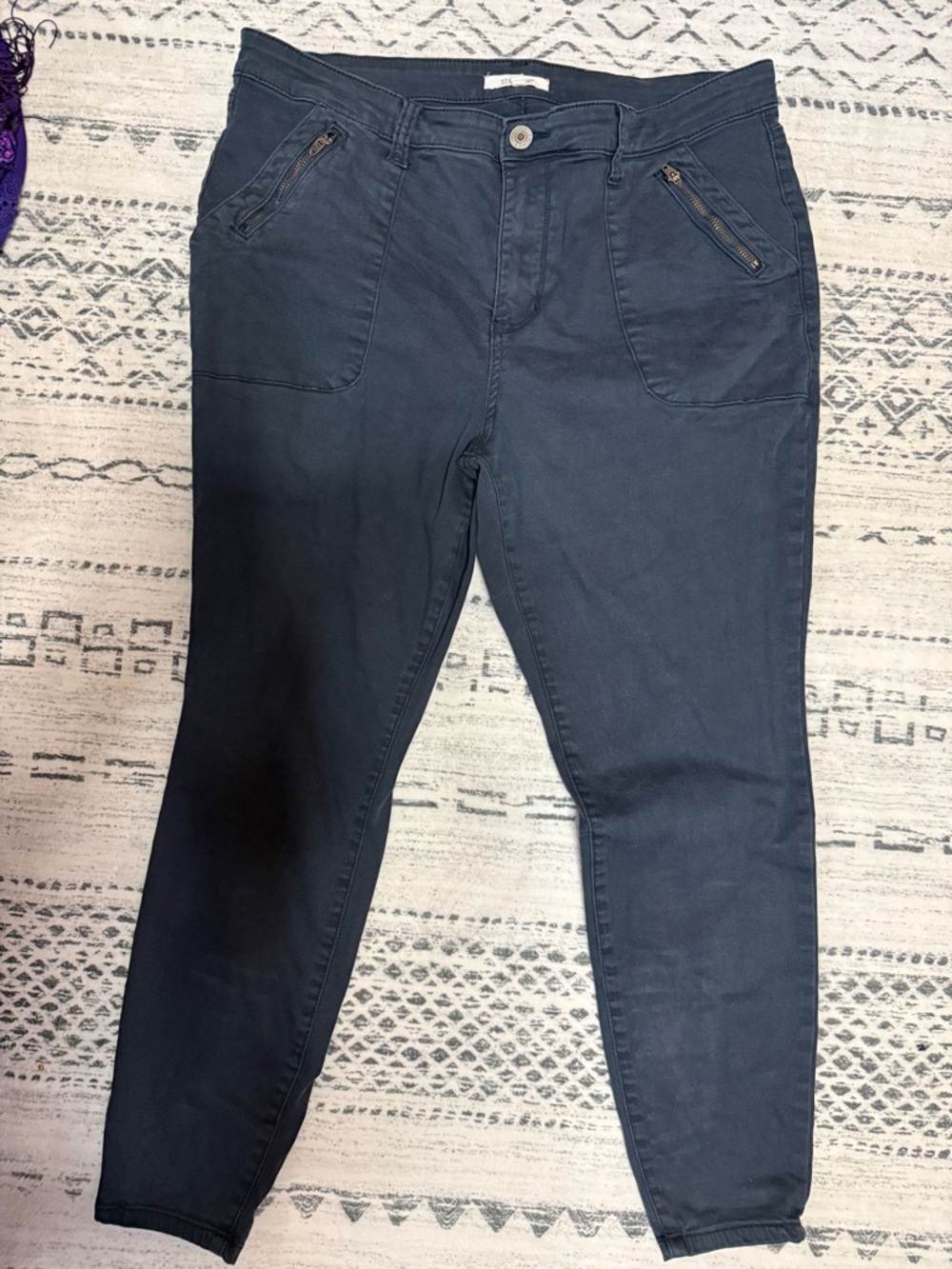 STS Blue Women's Cropped Ankle Pants in Navy